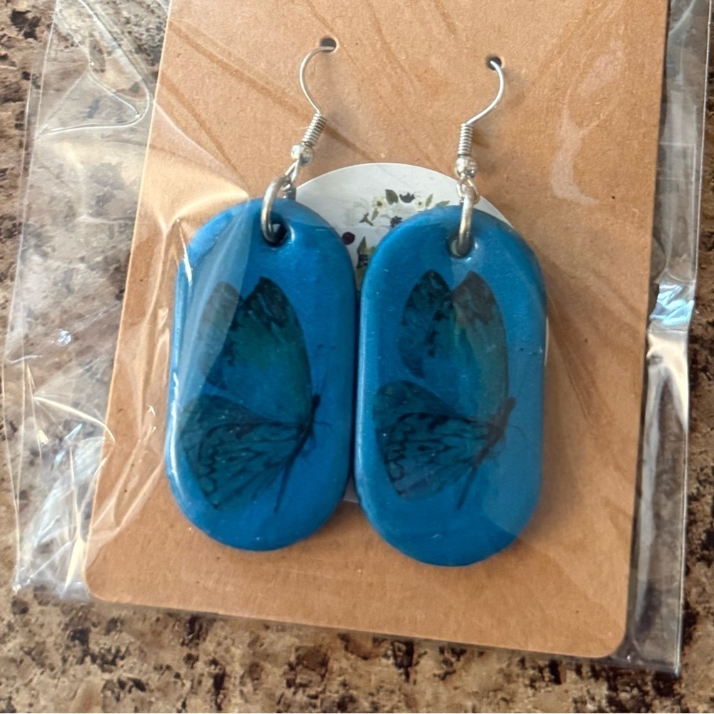 3/$20 Hand Made Ear Art by Stephanie Blue Butterfly Earrings - Picture 2 of 3